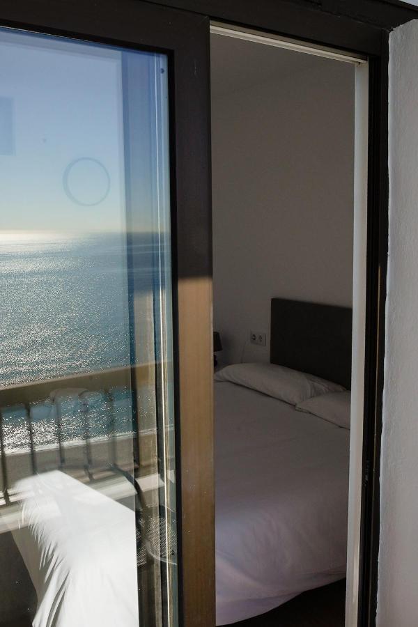 Beachfront Apartment Malaga Bagian luar foto