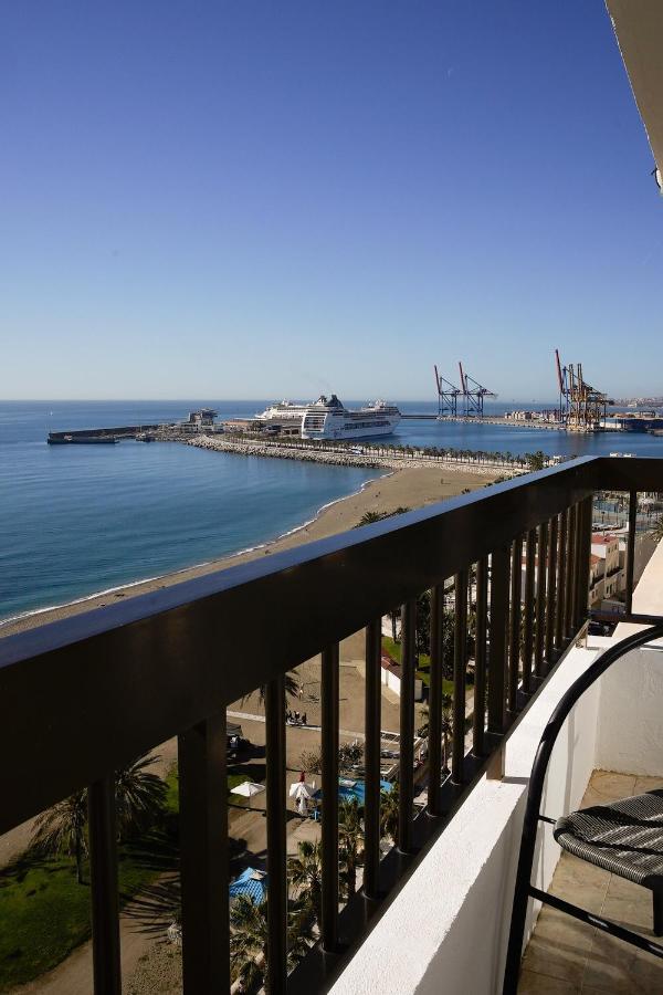 Beachfront Apartment Malaga Bagian luar foto